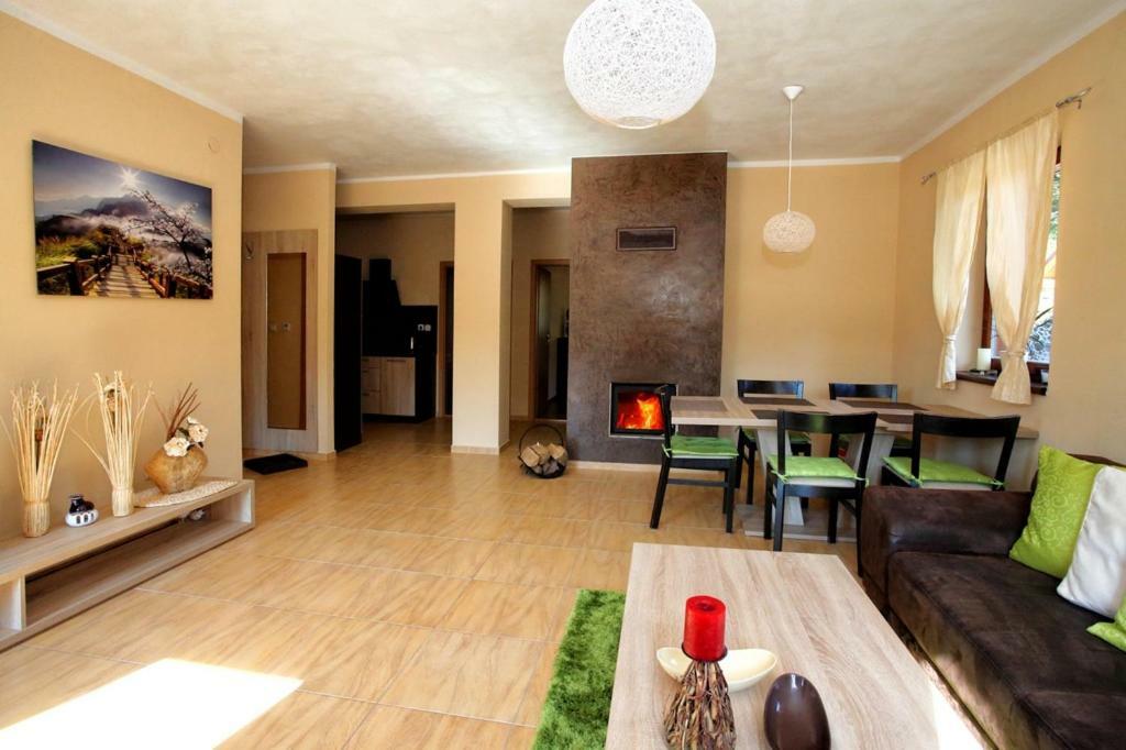 Bystra Apartments Deer And Wolf ภายนอก รูปภาพ